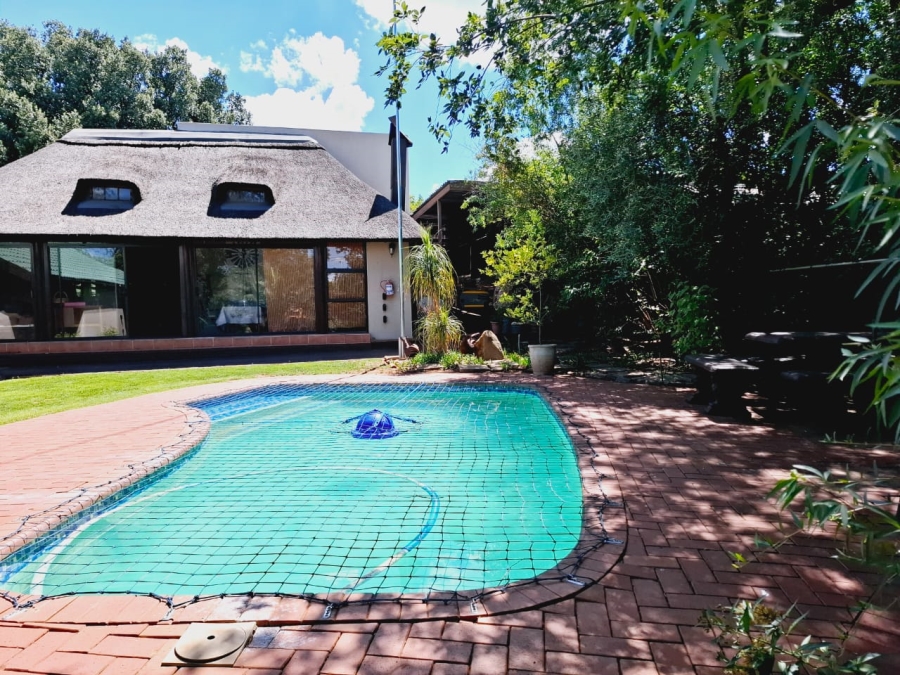 4 Bedroom Property for Sale in Pellissier Free State